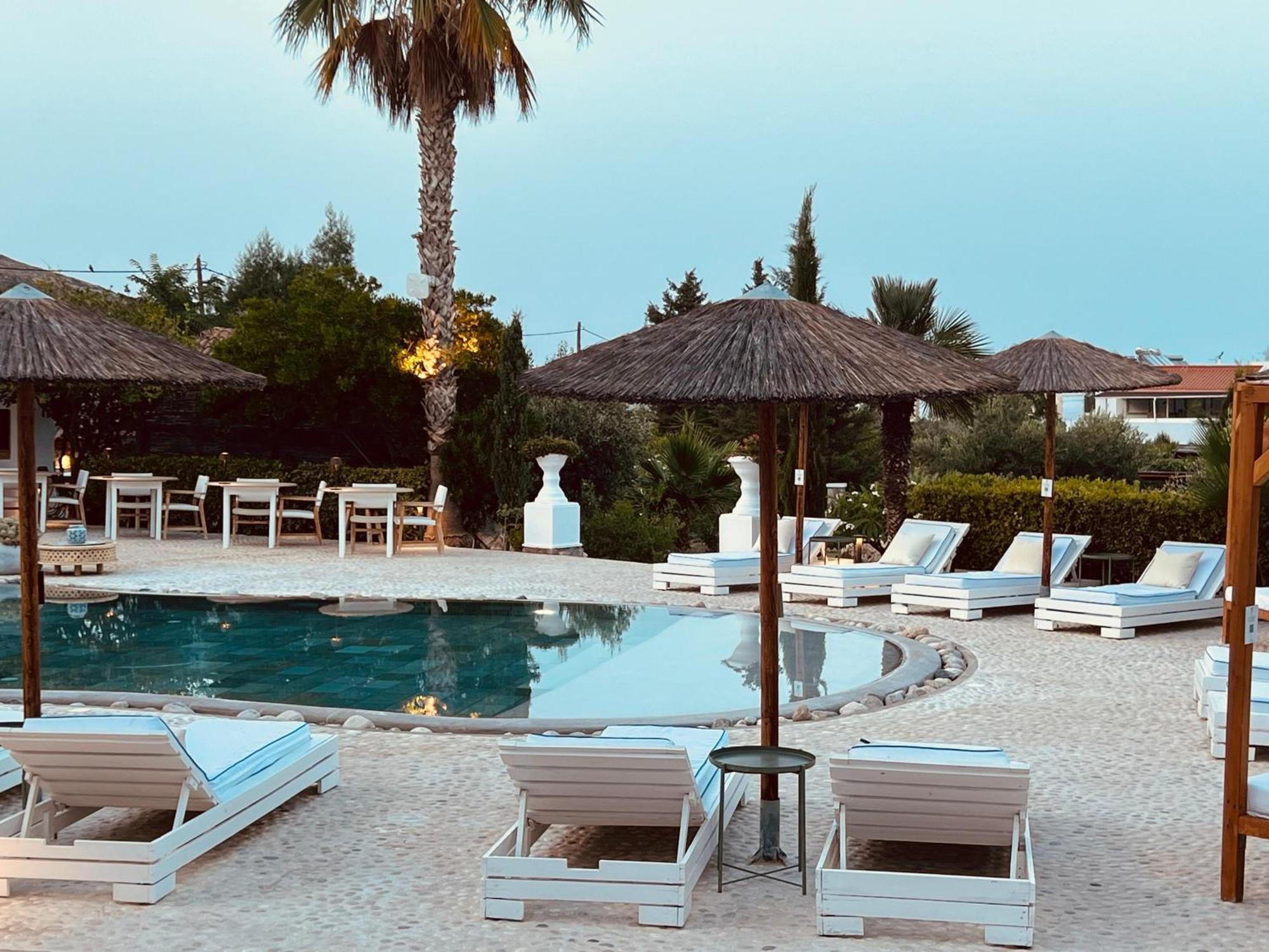 Caesars Gardens & - Adults Only